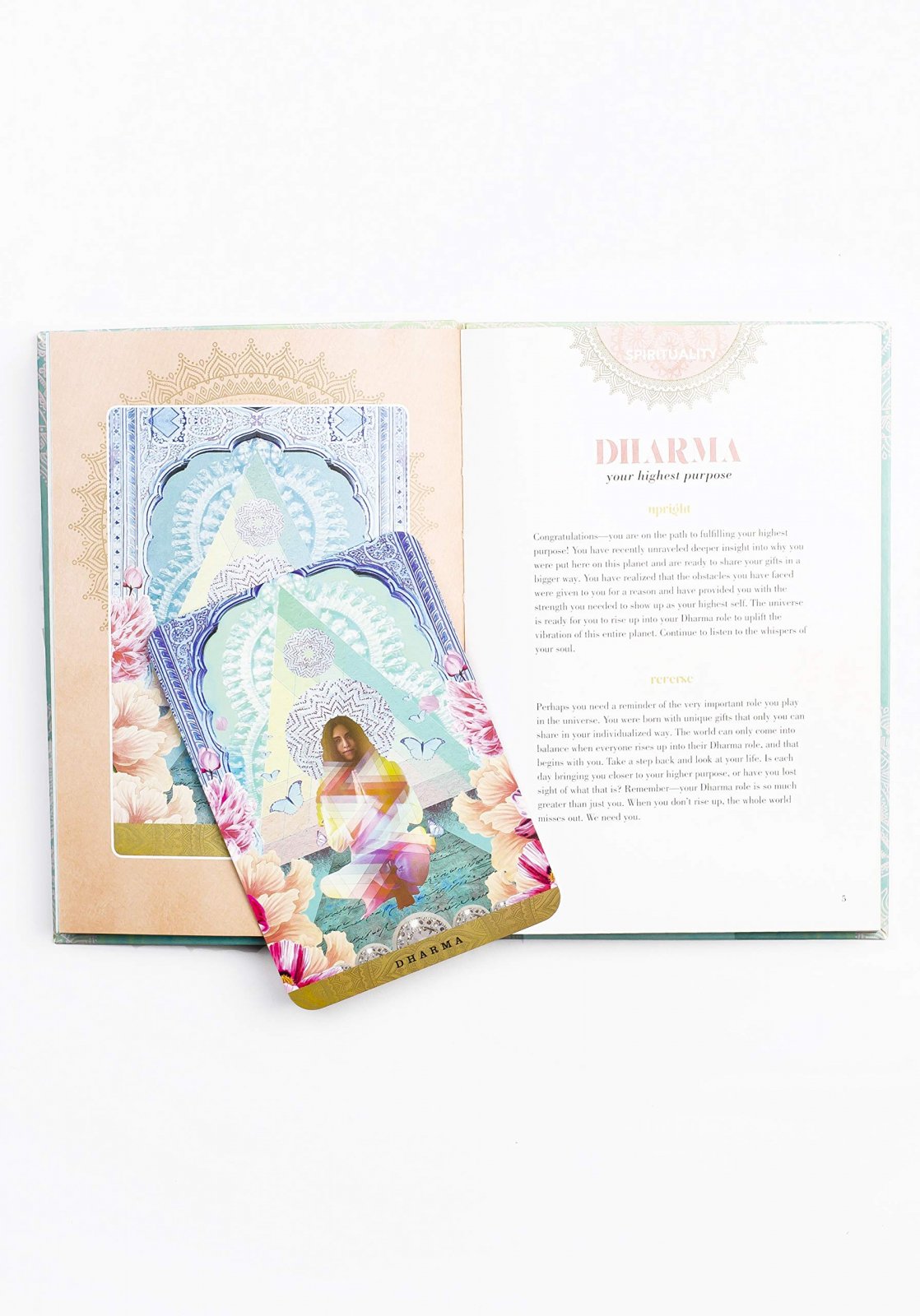 A Yogic Path Oracle Deck and Guidebook (Keepsake Box Set)