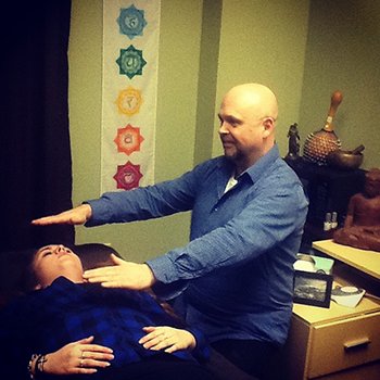 Healing Sessions: Reiki, Massage & Soul Healing with Marcus
