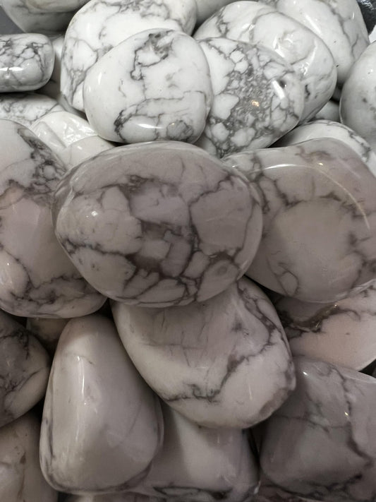 Howlite (Tumbled)
